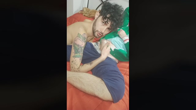 0Gayboyshot  25-02-2022